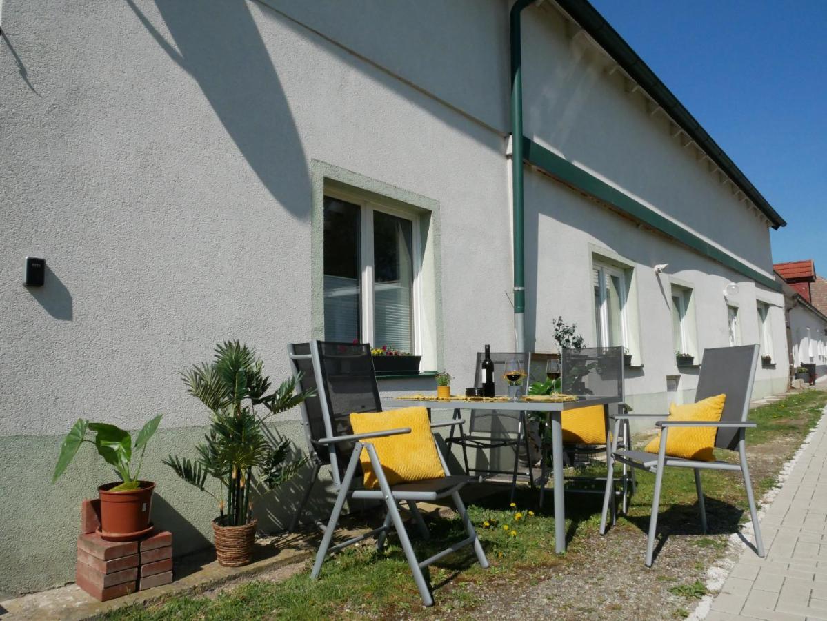 Bonito - Historischer Streckhof Vila Schützen am Gebirge Exterior foto